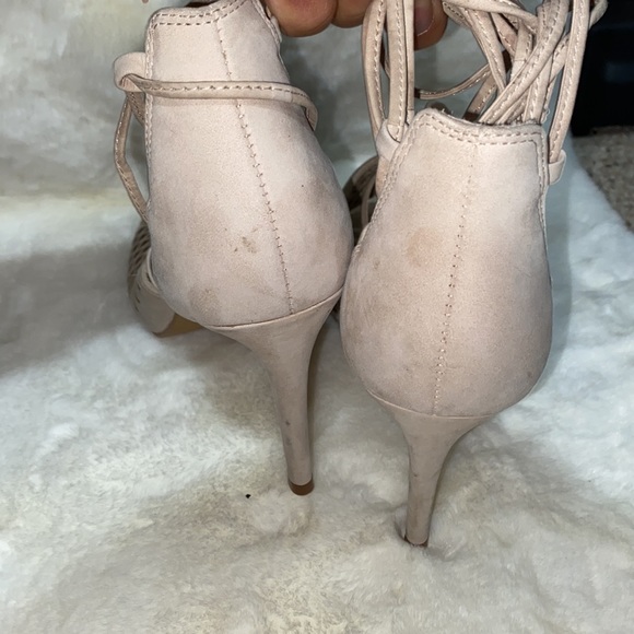 Vince Camuto Vasha Sandals - Picture 5 of 8